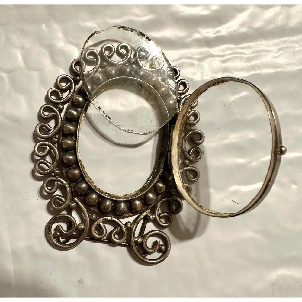 Vintage Mexico Sterling Silver Los Ballesteros Miniature Picture Frame